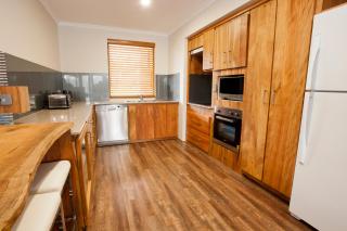 Stirling Estate Chalets - 3