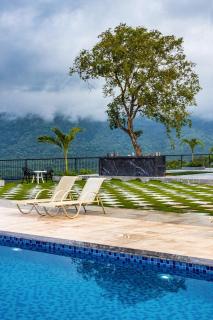 SaffronStays Sundowner by the Lake, Karjat - party-perfect pool villa with rain dance and cricket turf - Karjat - 6