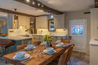 Farthingdales - Burford - 1