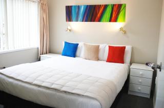 Almond Court Motel - 8