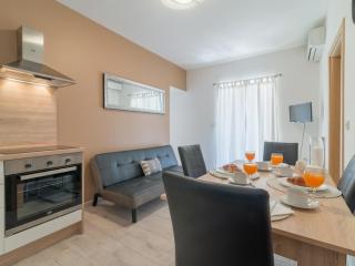 House Nin (864) - Nin - 3