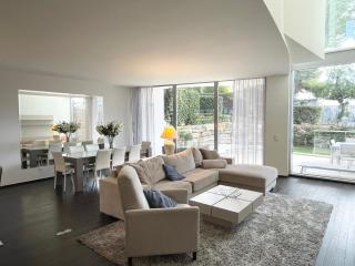 Modern villa in gated complex Sierra Blanca Marbella - Marbella - 4