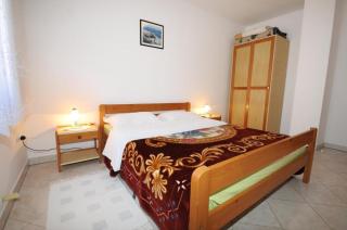 Apartmani Šahic 1 - Funtana - 0