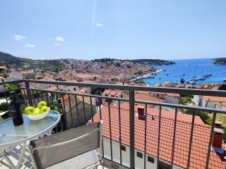 Brand new apt W balcony & perfect seaview at center - Hvar - 8