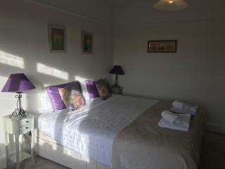 Rie's Retreat - The Amethyst Room - Glastonbury - 7