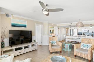 115 Charleston Oceanfront Villas Beach Daze - Folly Beach - 4
