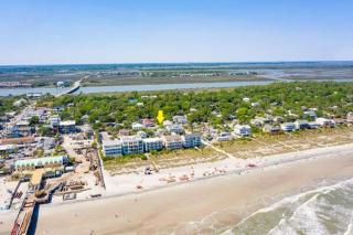 Salty Shack Unit C - Salty Shack - Dog Friendly Home - Across from the Beach - Central Location! - Folly Beach - 3