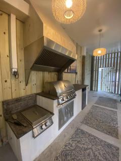 121 E Ashley (A) - 9