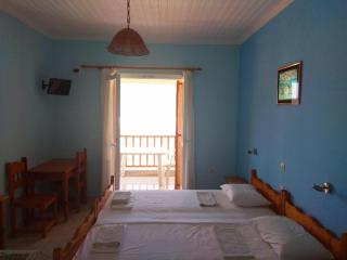 Kostas Studios - Vasiliki - 5
