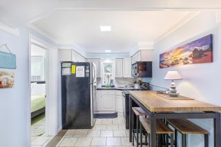 23 Center St - Sunny Side Down - Downstairs Apartment - Folly Beach - 7