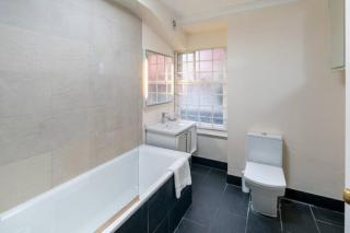 Cosy 2 Bedroom Apartment in Bayswater - 1
