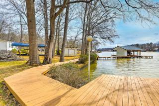 Lakefront Retreat with Private Docks and Gazebo! - Resseaus Crossroads - 8