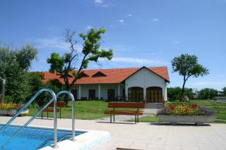 Sarlóspuszta Club Hotel - Tatárszentgyörgy - 8