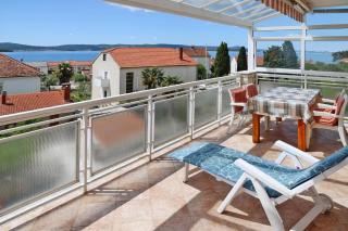 Sunny Terrace Apartment in Biograd - 6