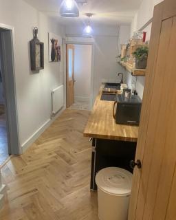 1-Bed Apartment in Wells - Wells - 2