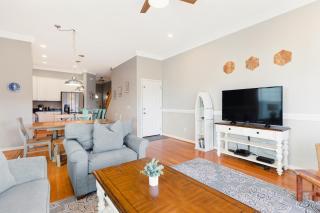 91 Waters Edge Folly Charm - 1