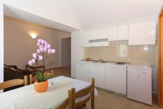 Apartment 5, first floor - 4