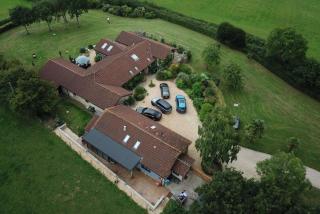 Kingsley Lake View & Paddocks - A group retreat with hot tub, sports bars & spectacular lake views in the Mendip Hills AONB - 5