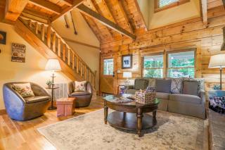 Cozy Retreat with Deck and Sapphire Resort Access! - Sapphire - 7