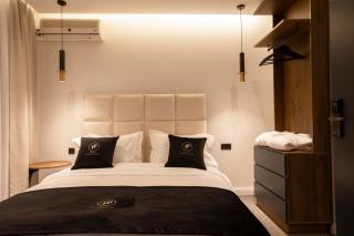 Plaza Boutique Hotel - Pristina - 4