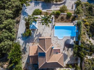 Private, pool, sunsets, beaches, amenities - Eleni - Athani - 5