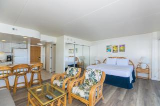 Ilikai Tower 2141 Yacht Harbor View 1BR - Honolulu - 4