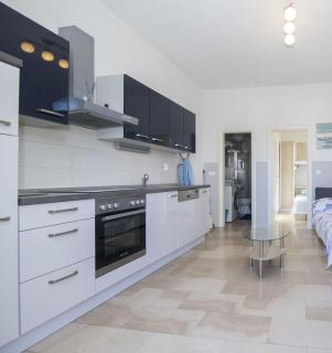 Apartments Luce i Jure - Makarska - 8