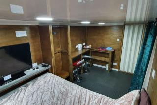 Adorable private suite with free street parking - Leicester - 7