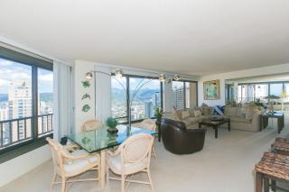 Two Bedroom Discovery Bay High Rise Condos with Lanai & Gorgeous Views - Honolulu - 9