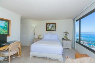Two Bedroom Discovery Bay High Rise Condos with Lanai & Gorgeous Views - Honolulu - 5