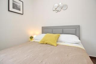 Apartments with parking space Baska, Krk - 19201 - 1