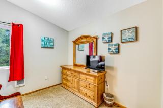Harvey's Nedonna Nest - Rockaway Beach - 1