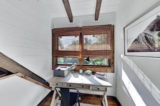 Crestwood Retreat - 5