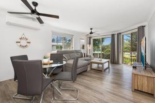 2Bed Beachfront Apartment - Holiday Management - 1