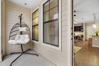 New! King Bed Trendy 1 BR Resort Style w/ Pool - Houston - 4