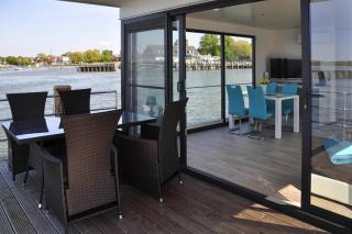Hausboot Floating House Leni in Ribnitz-Damgarten - Ribnitz-Damgarten - 1