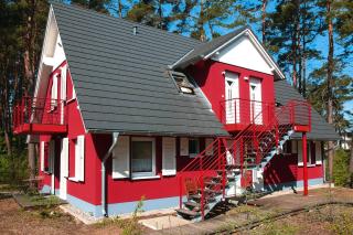 Einladendes Ferienhaus mit Garten - Trassenheide - 9
