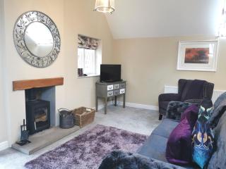 The Coach House Apartment at Cefn Tilla Court, Usk - 7