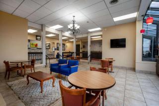 Days Inn by Wyndham Perrysburg Toledo - 1