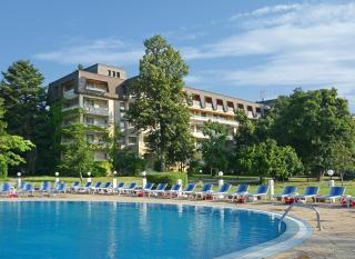 HVD Lotos Hotel - Private Beach & Free Parking - 1