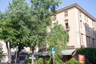 Hotel Ristorante San Carlo - Salsomaggiore Terme - 3