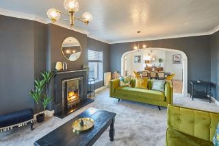 Host & Stay - Regency Mansions Apartment - 2
