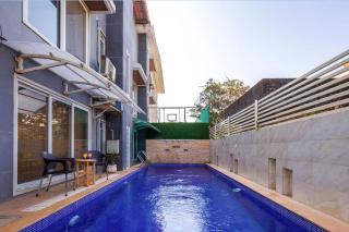 Ayurkutir Villa by StayVista - Pool, gym, and snooker table for your ultimate relaxation and entertainment - Lonavala - 9