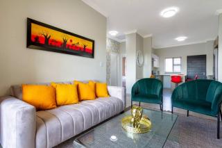 Alimama Spaces: The Thando's Kyalami Woods - 7