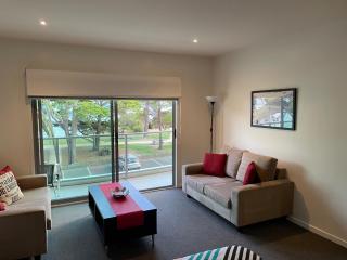 Waterfront@Waves - Cowes - 4