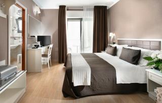 Hotel Ambasciatori - Riccione - 8