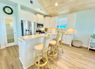At Long Last home - Crystal Beach - 2