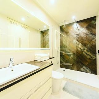 Роскошная 3к квартира 125м2. 22 этаж. Набережная. Дрим Таун. - Kiev - 6