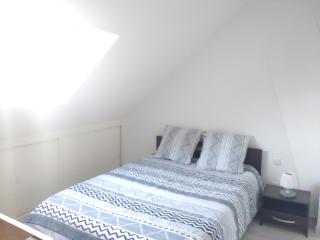 Quartier calme sur le port de plaisance et le GR34 - 7