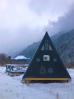 HAERI • Utsera Cabins • Racha - 1